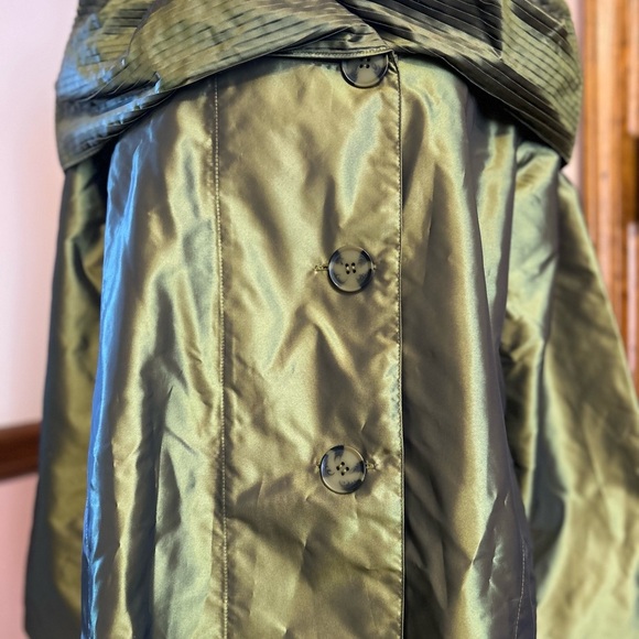 Dennis Basso Olive Green Pleated dress jacket - Picture 9 of 13